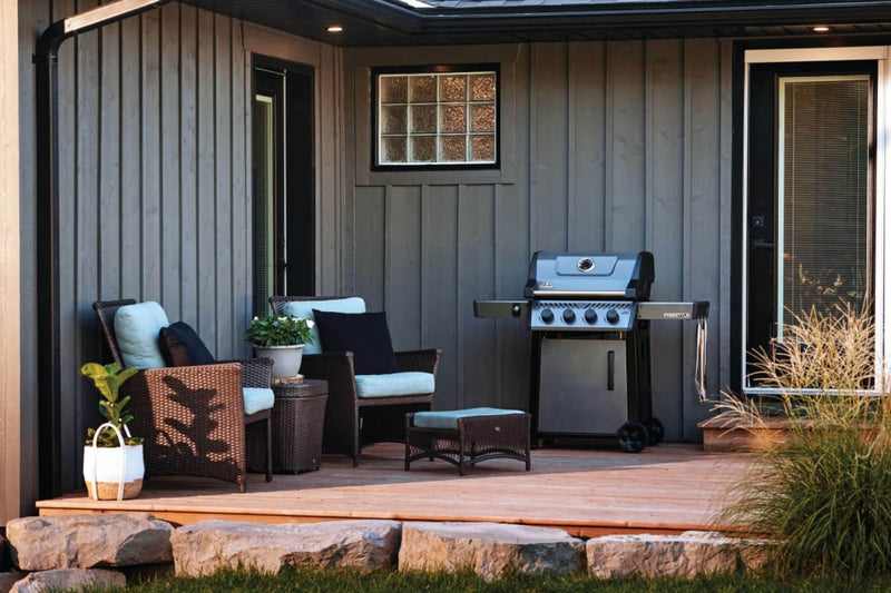 Load image into Gallery viewer, Freestyle 425 Gas Grill
