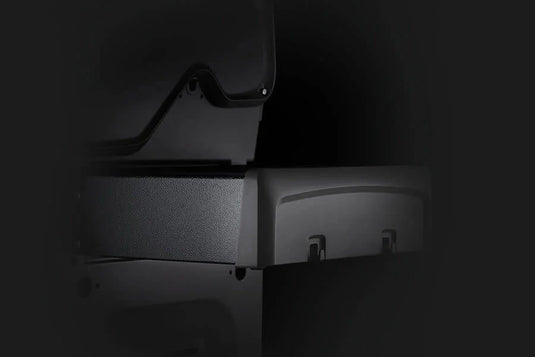Rogue® 425 Black with Gas Grill 9