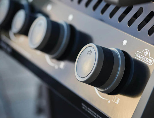 Rogue® 425 SB with Range Side Burner 13