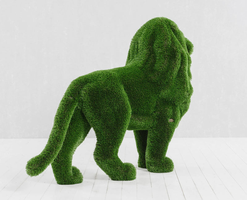 Load image into Gallery viewer, Topiary Standing Lion
