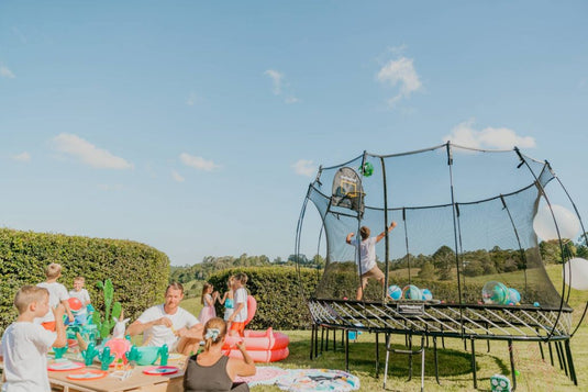 springfree trampoline picnic 